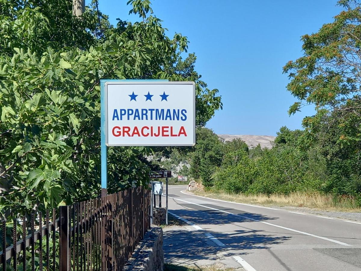 Apartmani Gracijela Karlobag Exteriör bild